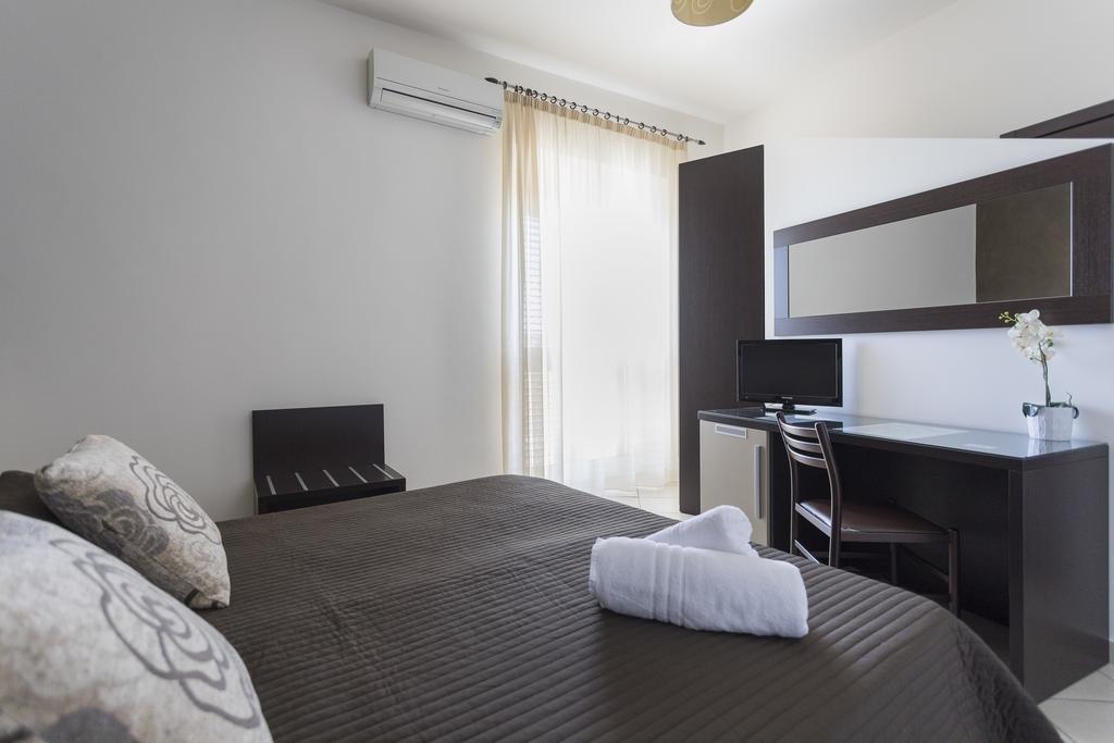Beatus Suites And Rooms B&B Каникатти Экстерьер фото
