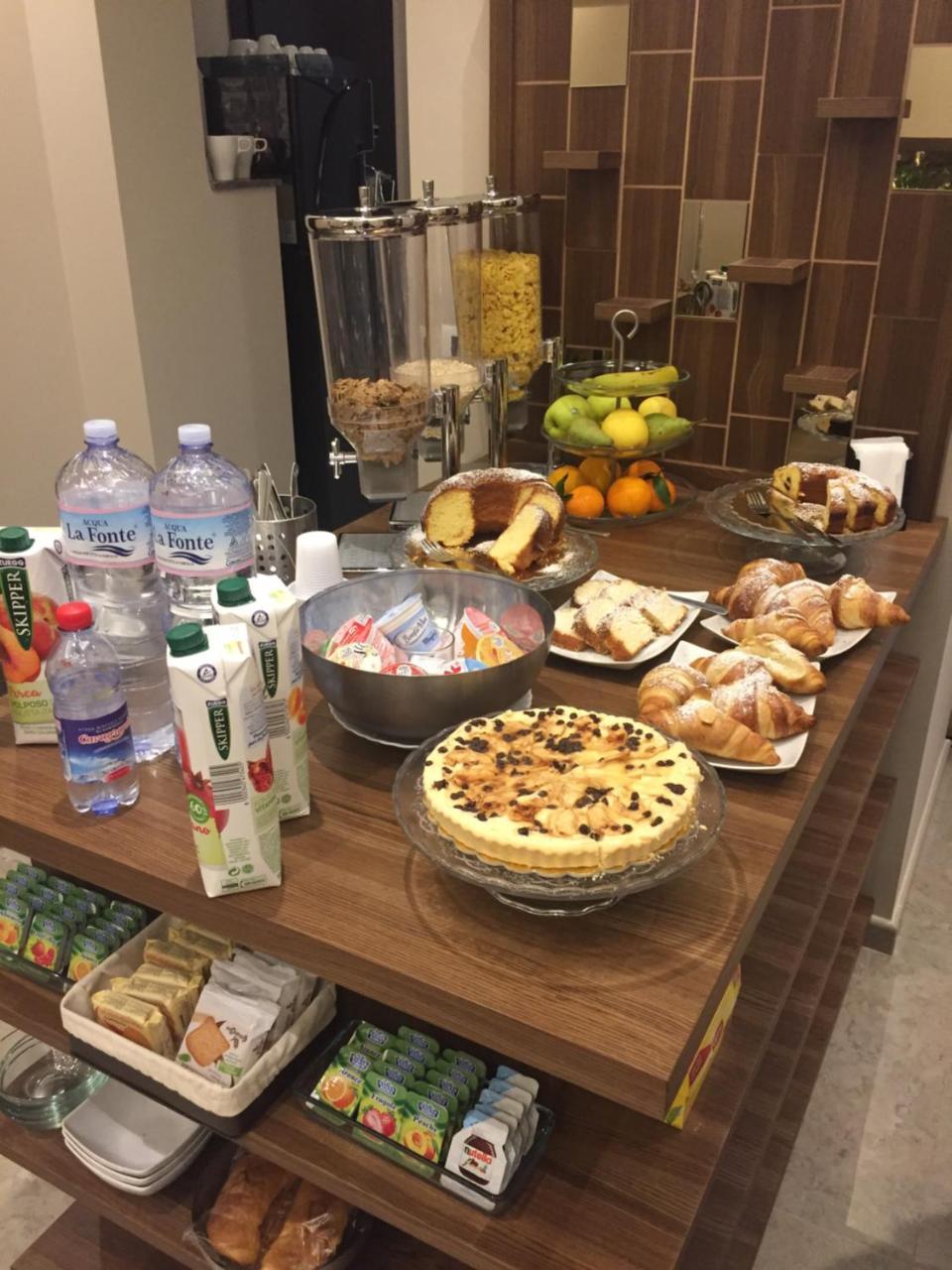 Beatus Suites And Rooms B&B Каникатти Экстерьер фото